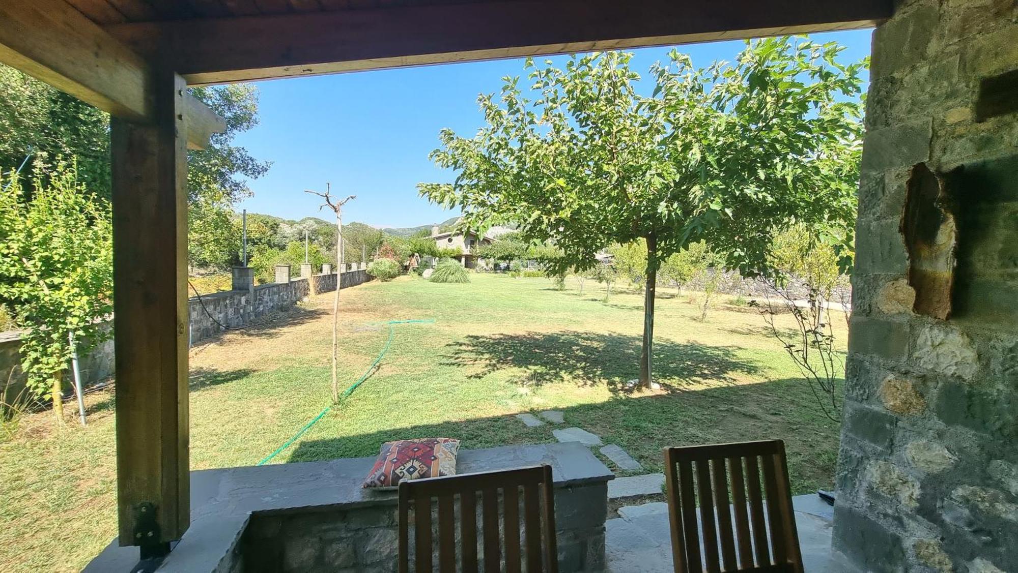 House With Big Garden And Barbeque In Nature Vourgareli Dış mekan fotoğraf
