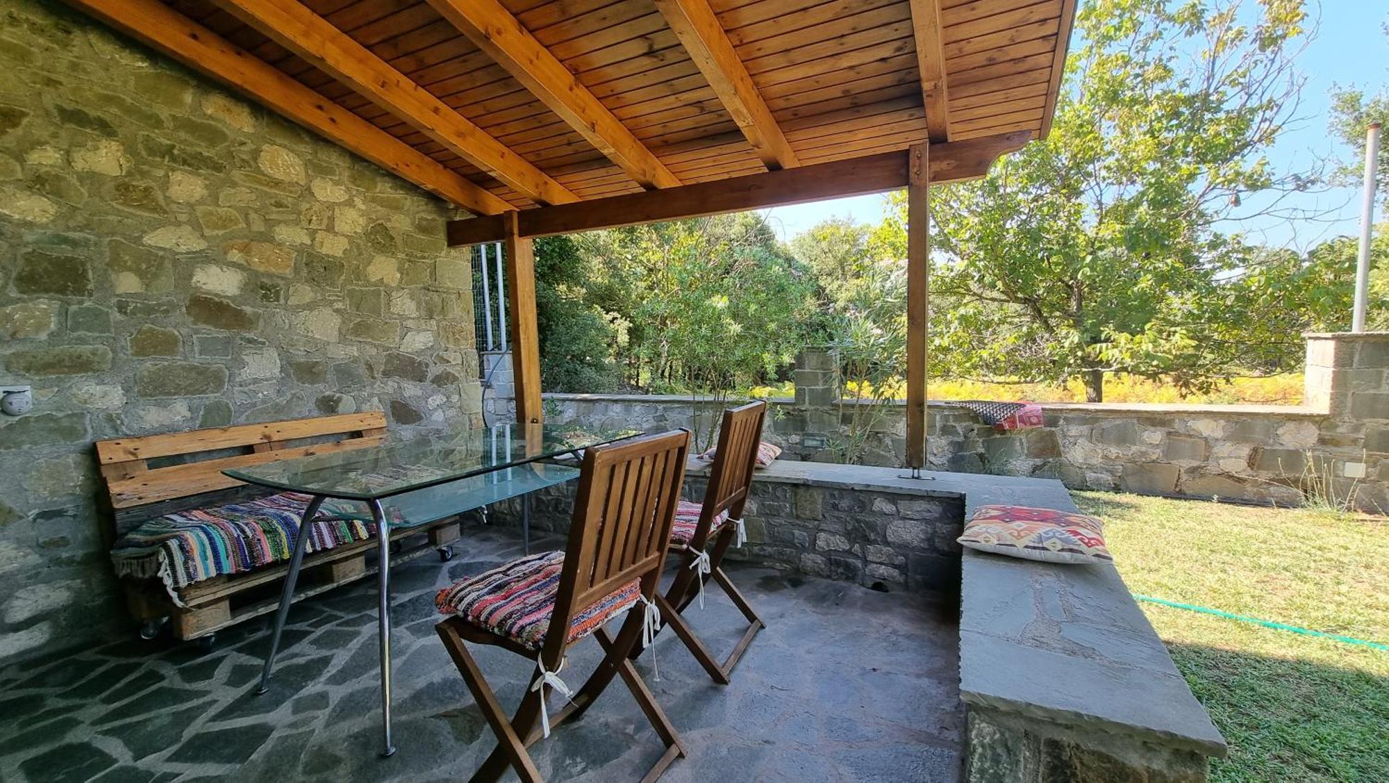 House With Big Garden And Barbeque In Nature Vourgareli Dış mekan fotoğraf